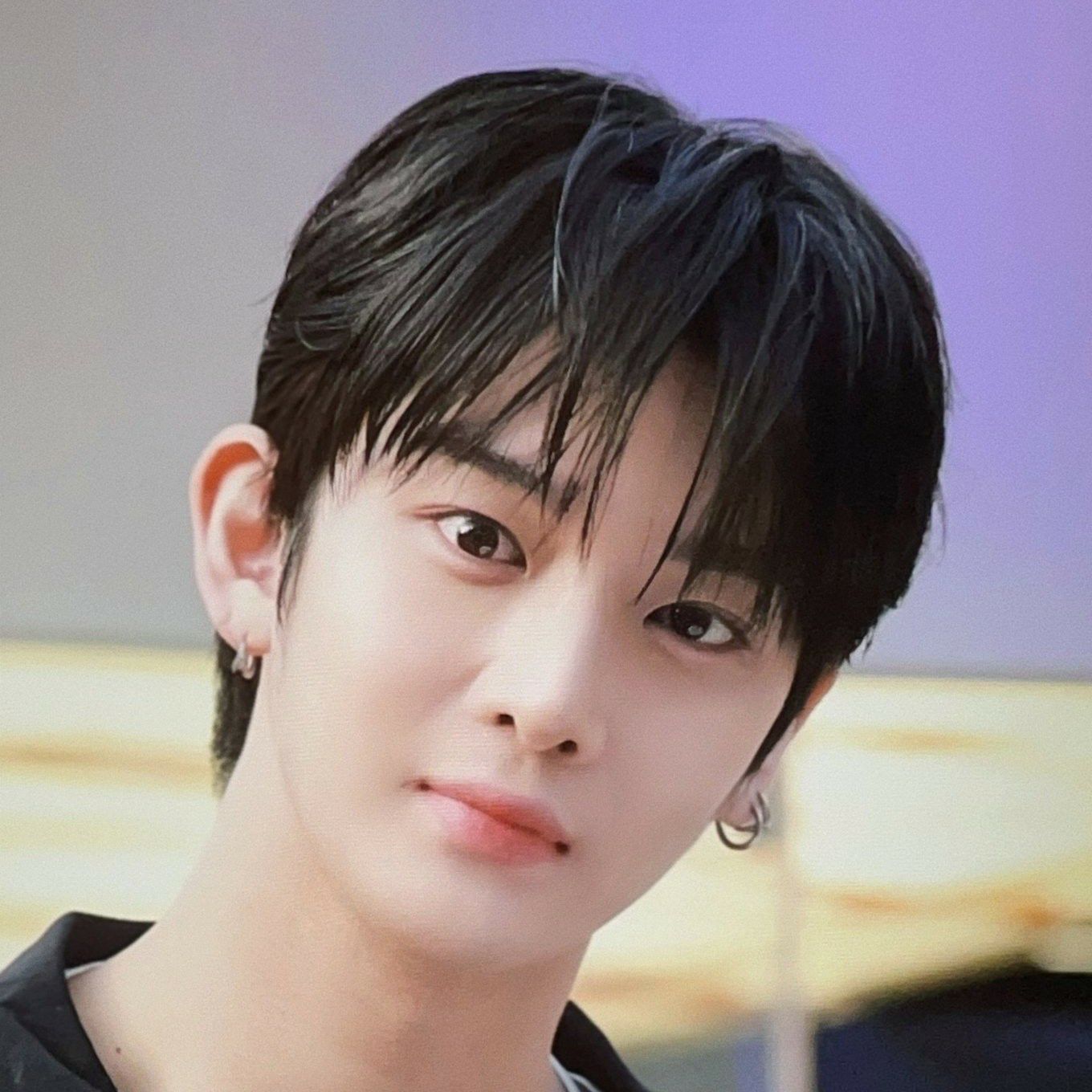 Foto terbaru Bae Jinyoung