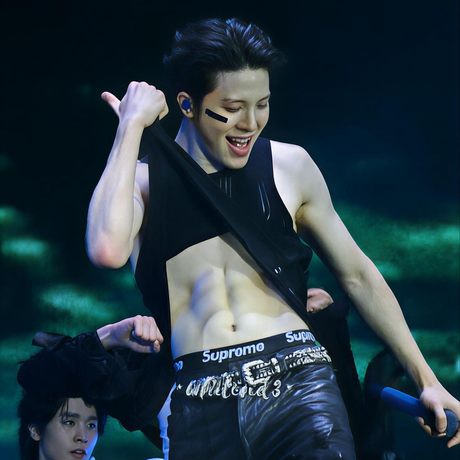 Potret di balik layar So Junghwan (TREASURE)