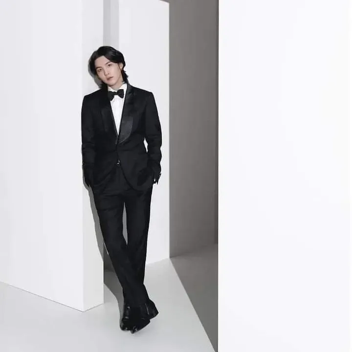 Latest photo of SUGA (BTS)