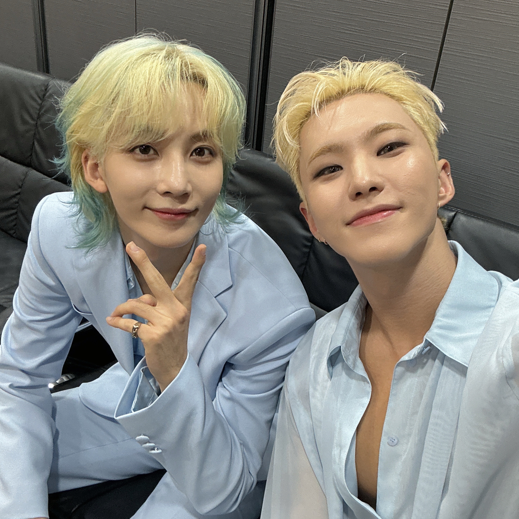 A moment captured by Jeonghan (SEVENTEEN)'s fan