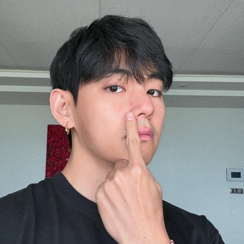 Foto terbaru V (BTS)