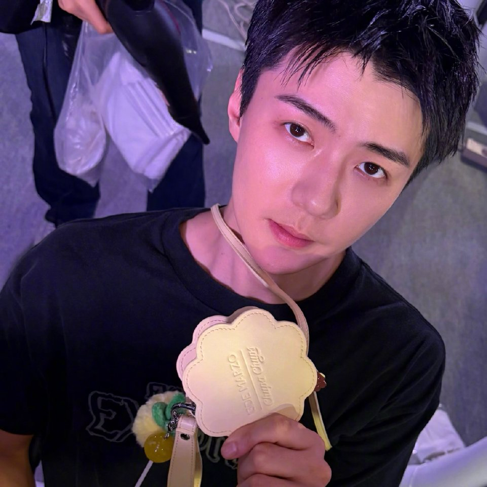 Recent activity shot of Sehun (EXO)