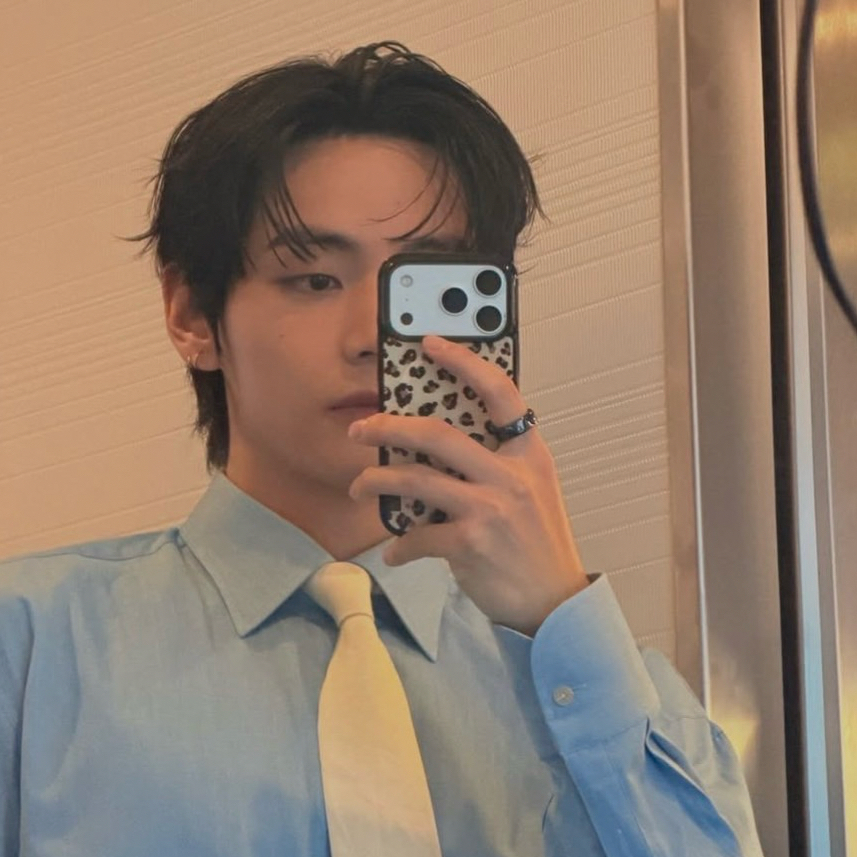 뷔 (방탄소년단)의 비하인드 컷