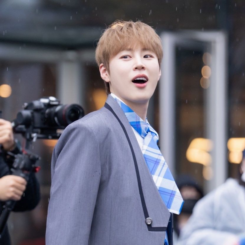 Latest photo of Ha Sungwoon