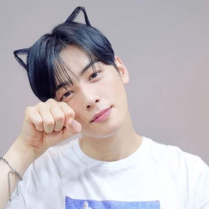 Behind-the-scenes cut of Eunwoo (ASTRO)