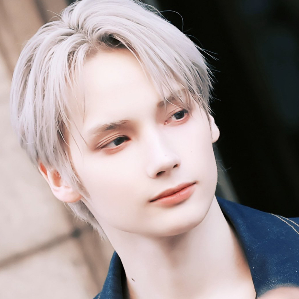 Latest photo of HueningKai (TOMORROW X TOGETHER)