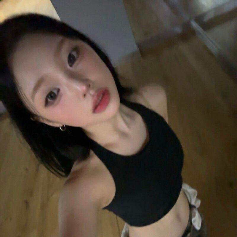 Behind-the-scenes cut of Park Boeun (CLASS:y)