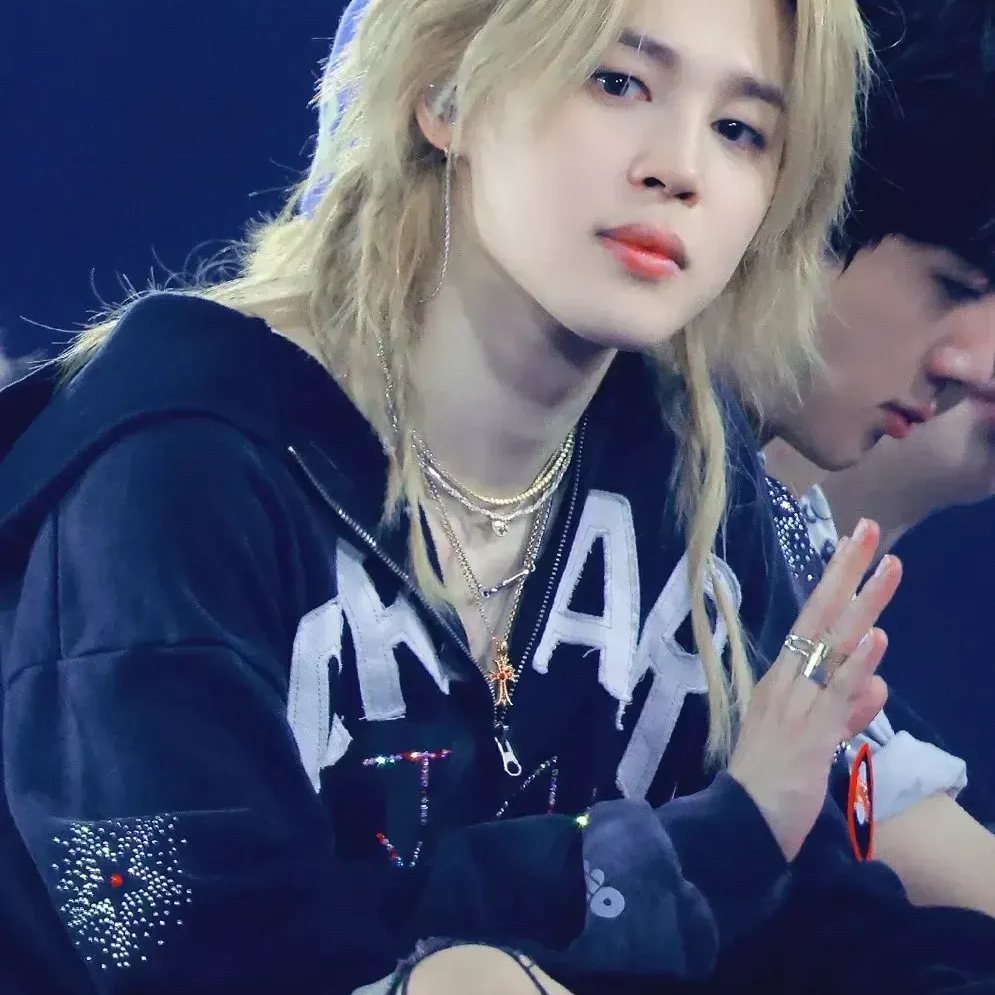 A moment captured by Jimin (BTS)'s fan