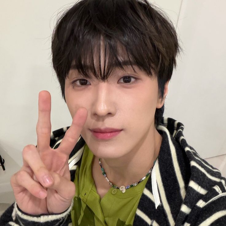 Latest photo of Yonghee (CIX)