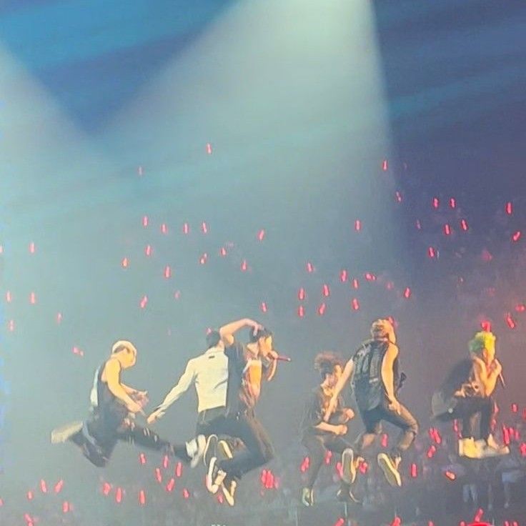 Momen yang diabadikan oleh penggemar iKON