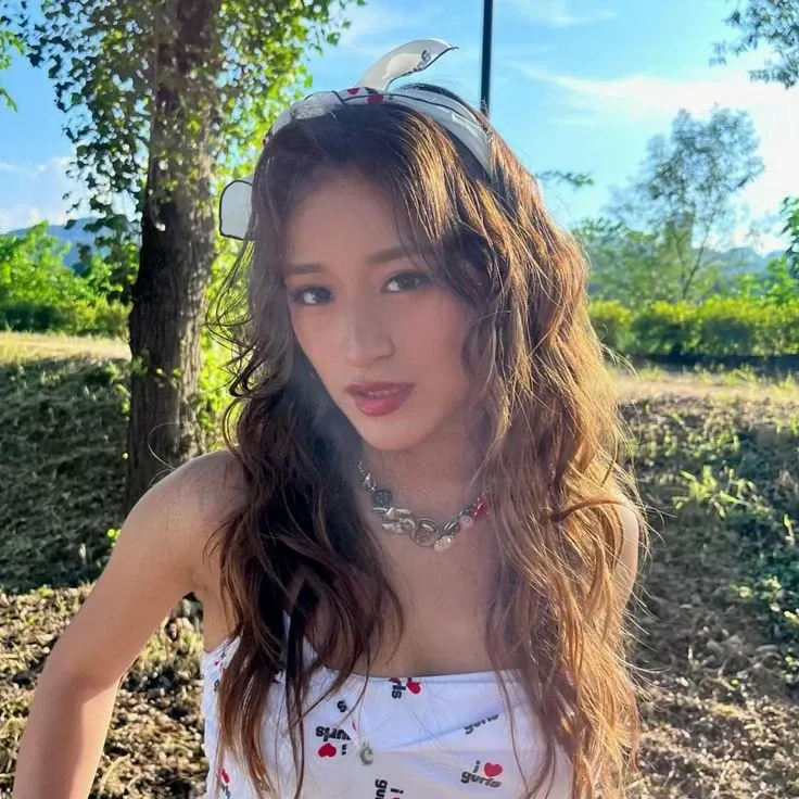 Recent activity shot of Mia (BLINGONE)