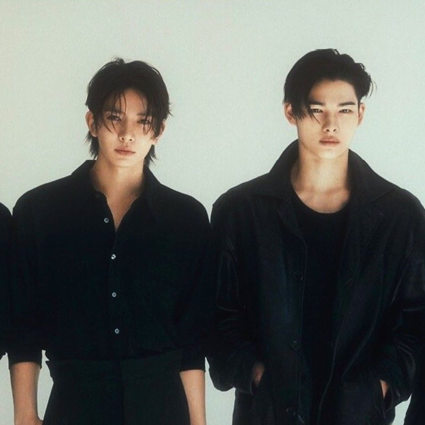 Foto terbaru NI-KI (ENHYPEN)