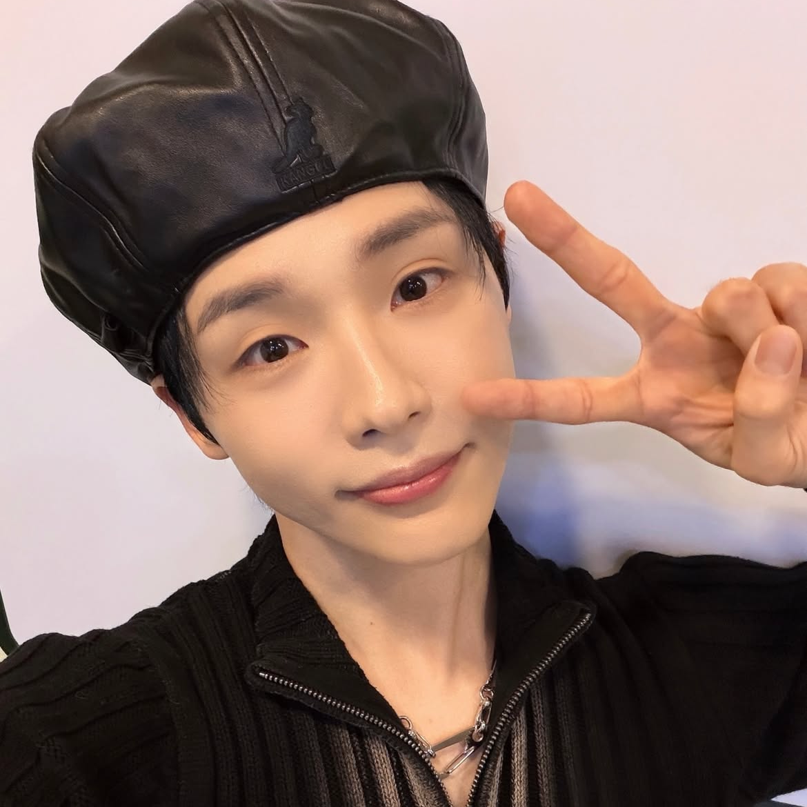 A moment captured by Jeon Woong (AB6IX)'s fan