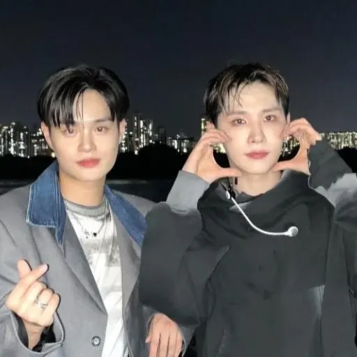 Recent activity shot of AB6IX