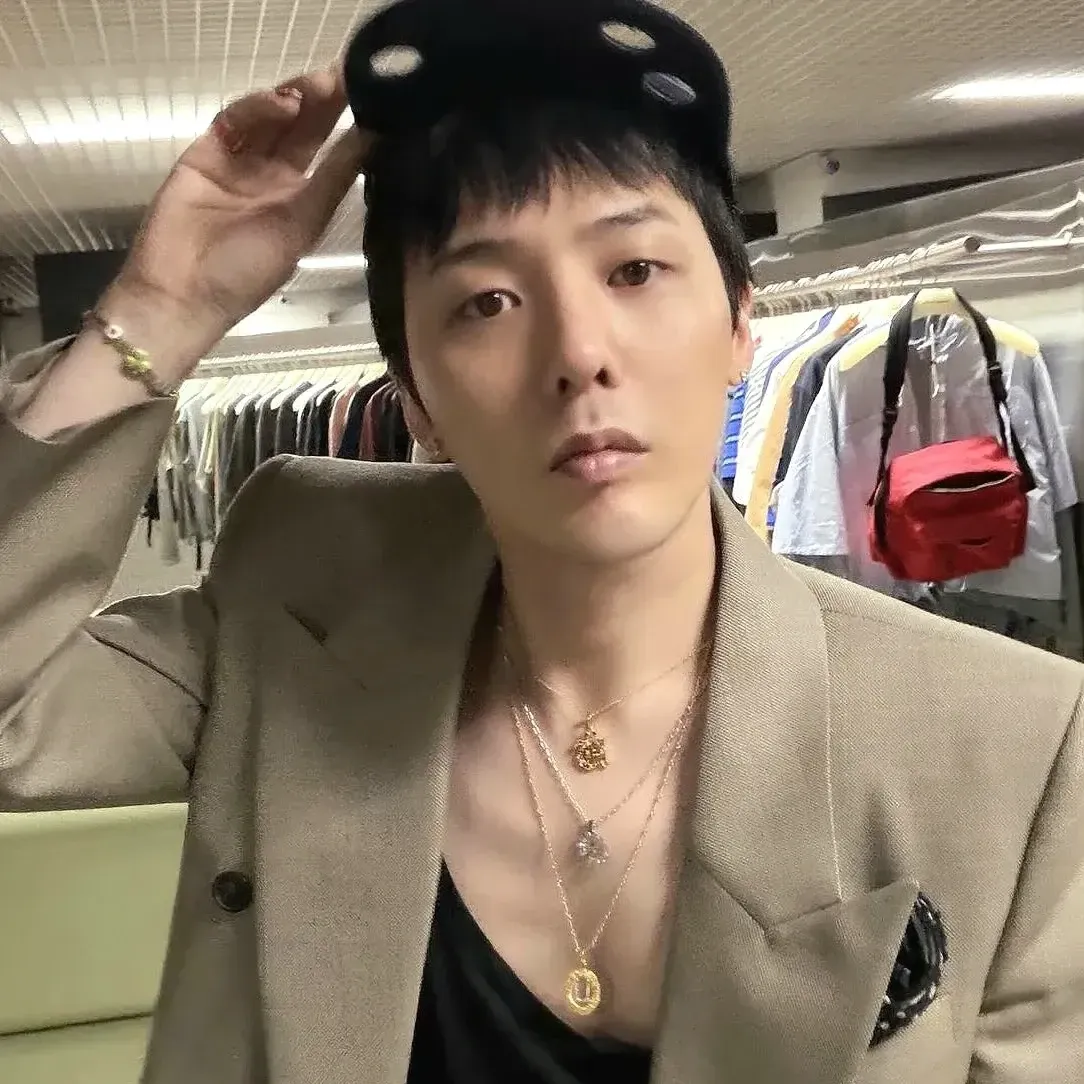 Momen yang diabadikan oleh penggemar G-DRAGON (BIGBANG)