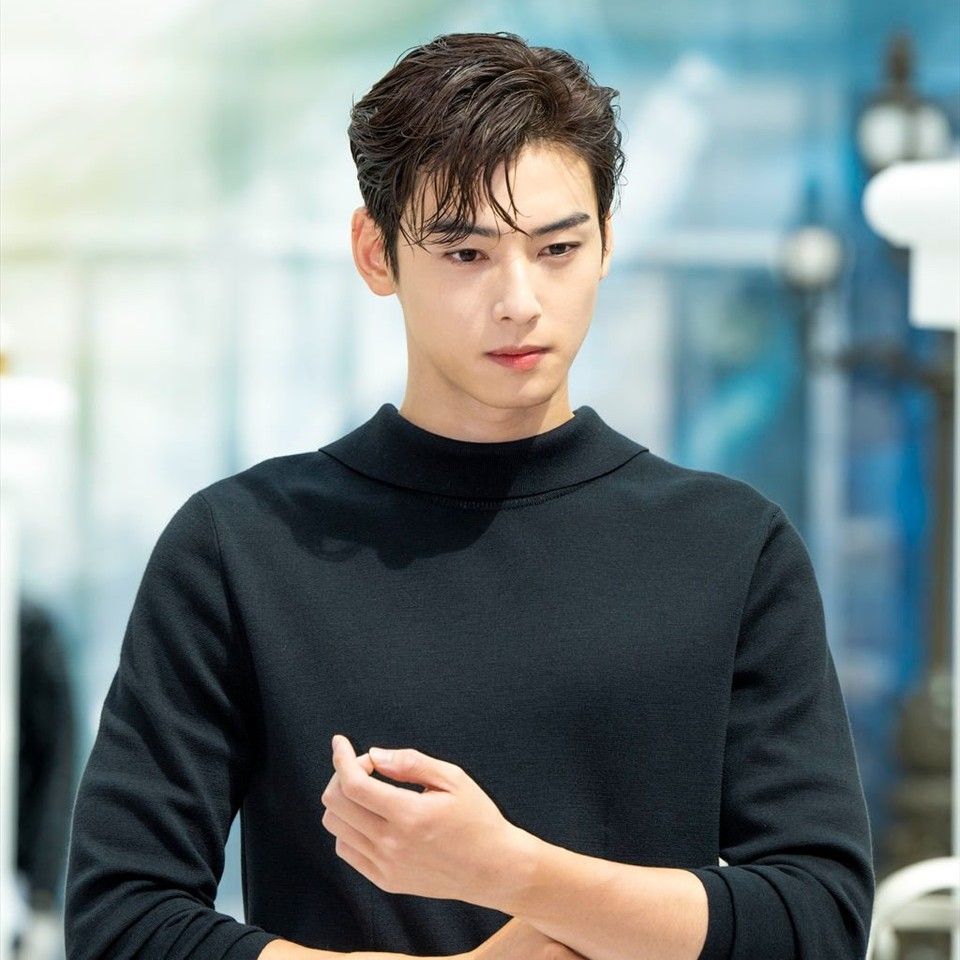 Latest photo of Eunwoo (ASTRO)