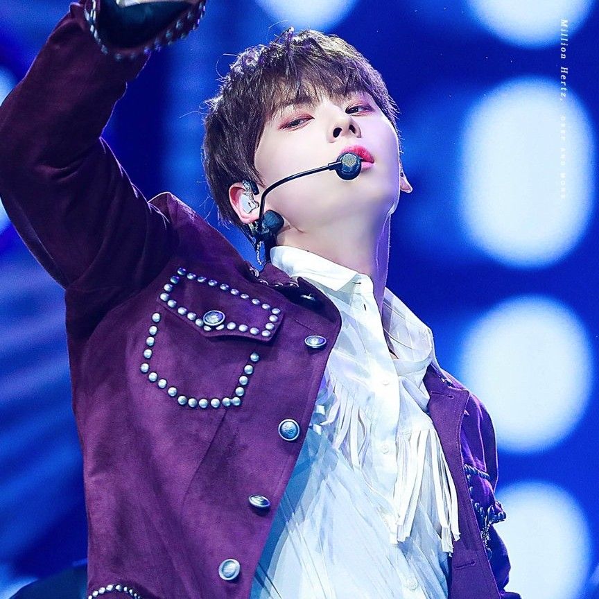 황민현의 비하인드 컷