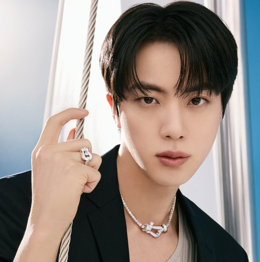 Momen yang diabadikan oleh penggemar Jin (BTS)