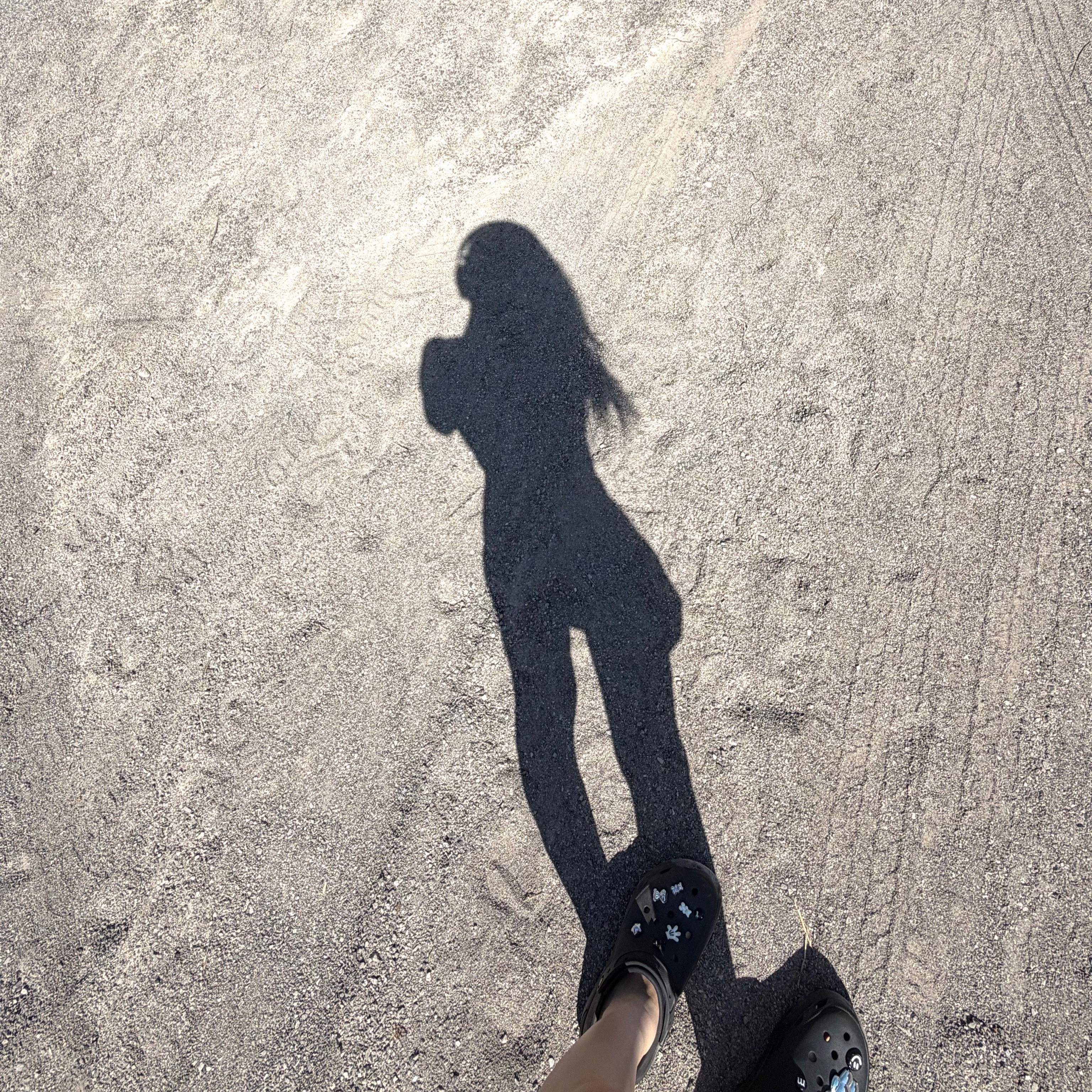 A moment captured by KYA (KiiiKiii)'s fan