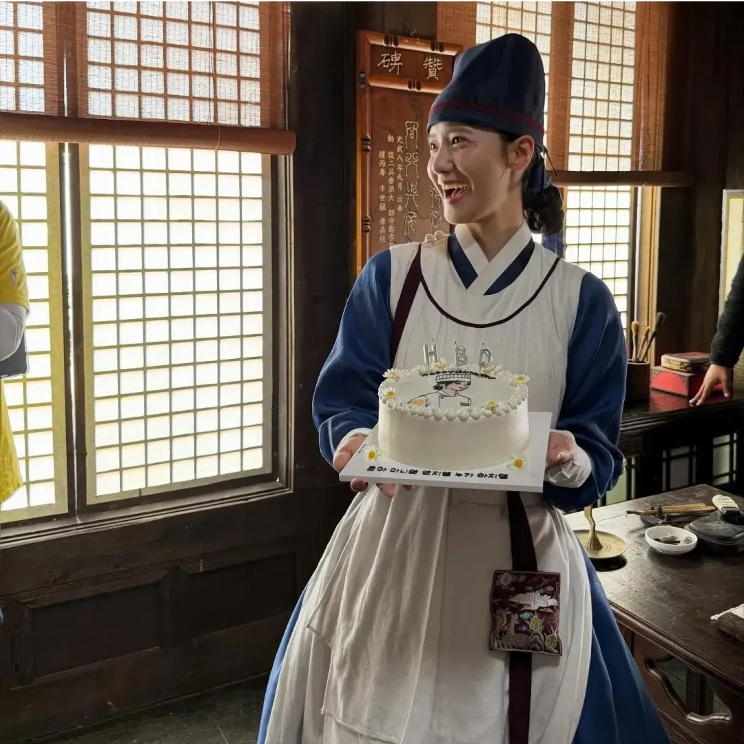 Foto aktivitas terbaru Yoona (Girls' Generation)