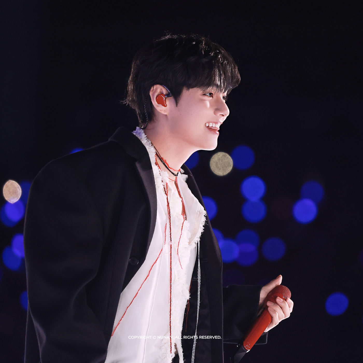 뷔 (방탄소년단) 최근 활동샷