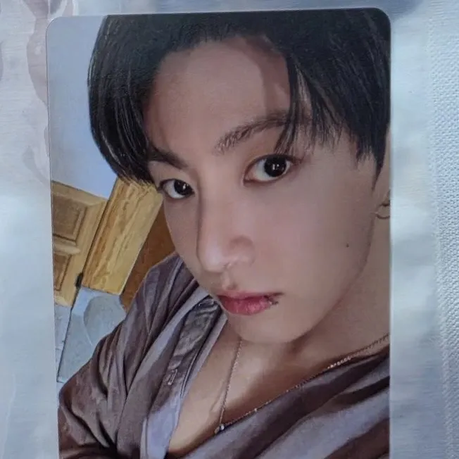 Foto aktivitas terbaru Jungkook (BTS)