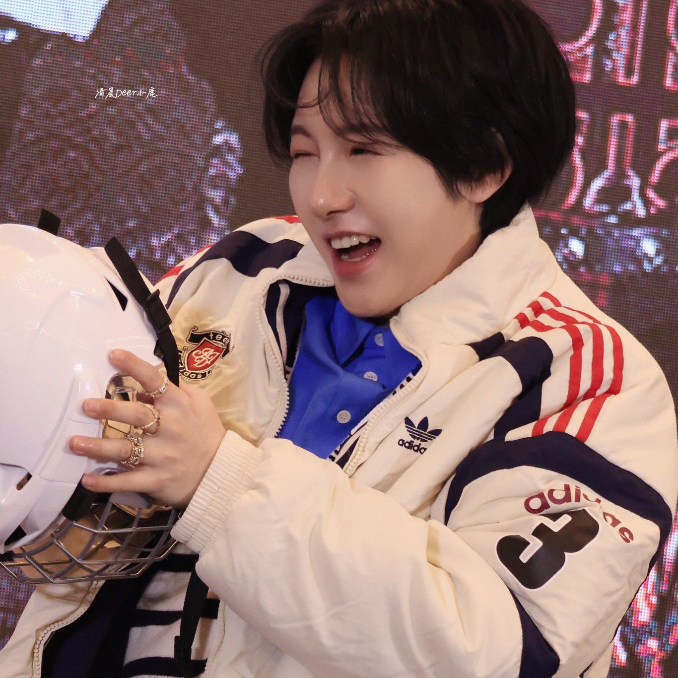 A moment captured by Renjun (NCT DREAM)'s fan