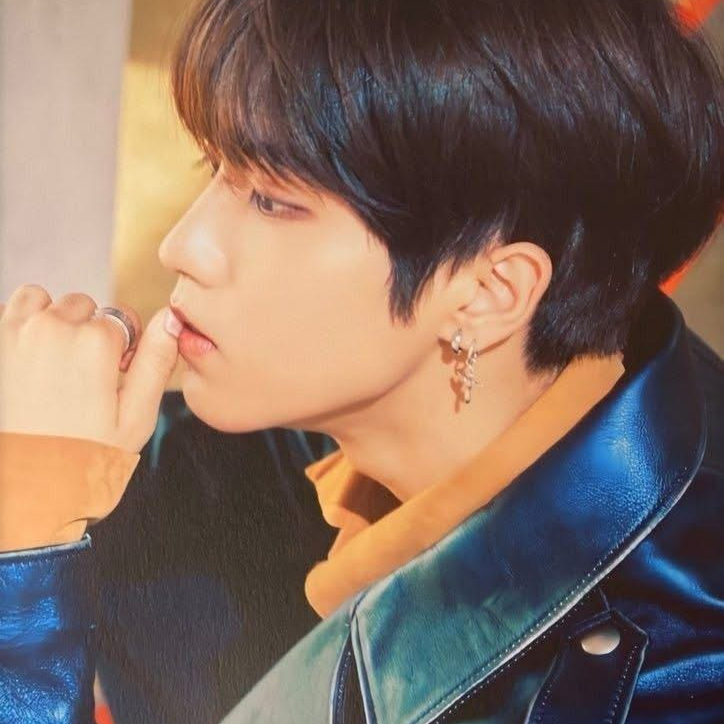 Latest photo of HAN (Stray Kids)