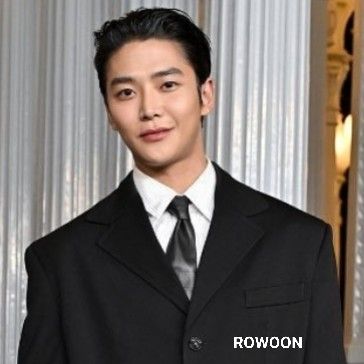 로운의 최신 사진