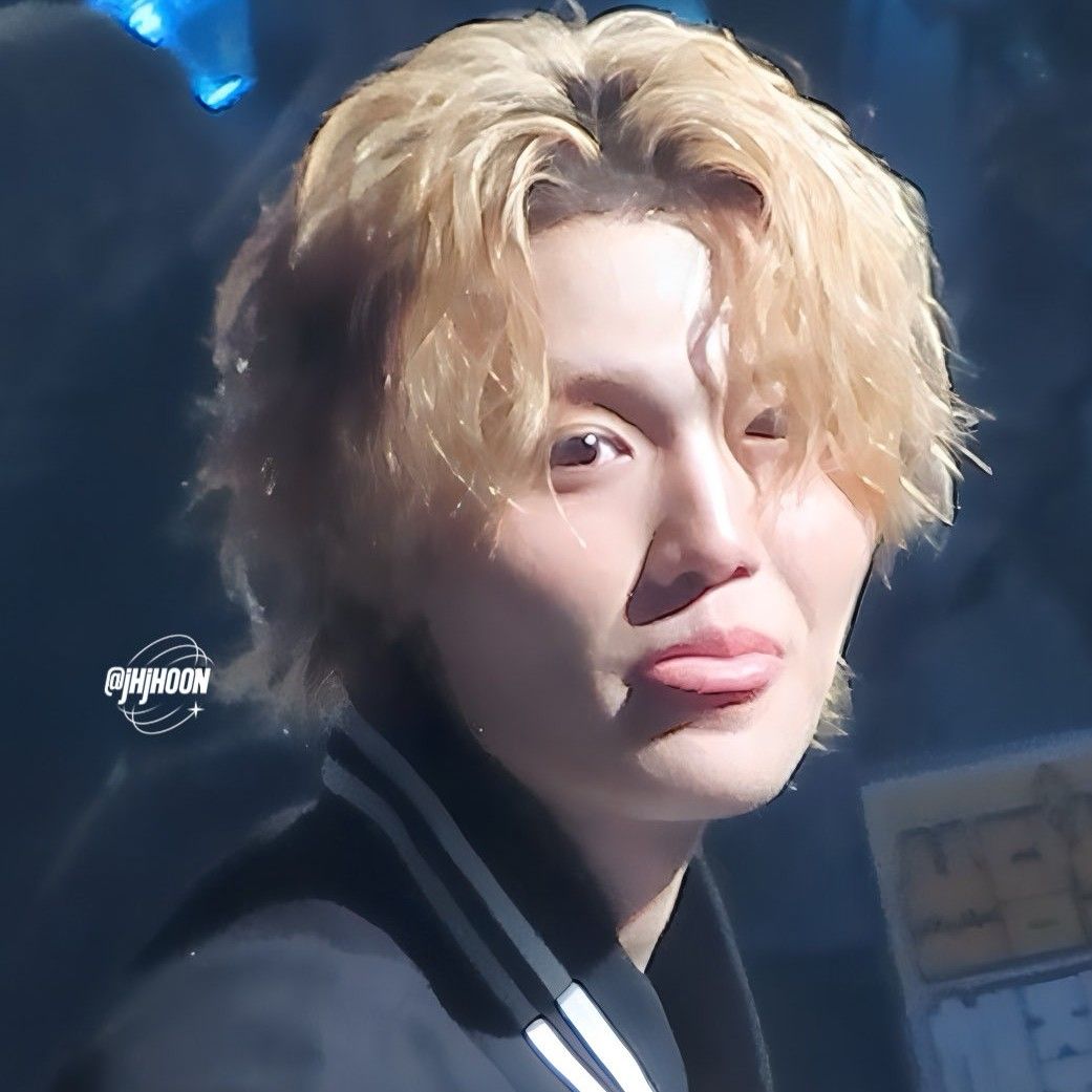 A moment captured by Doyoung (TREASURE)'s fan