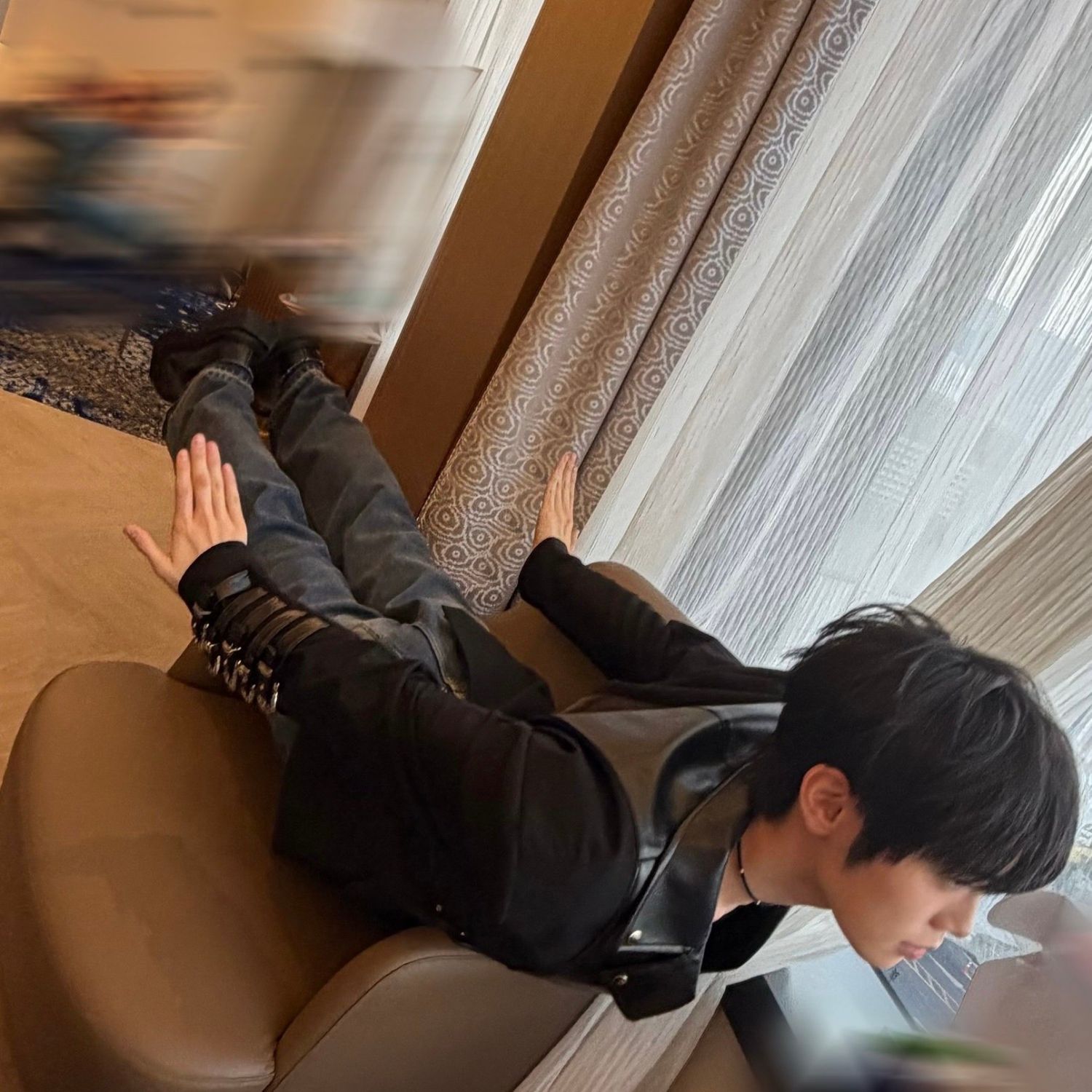 A moment captured by Kim Taerae (ZEROBASEONE)'s fan