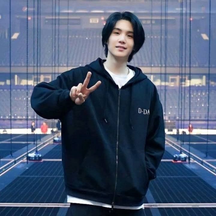 Foto terbaru SUGA (BTS)