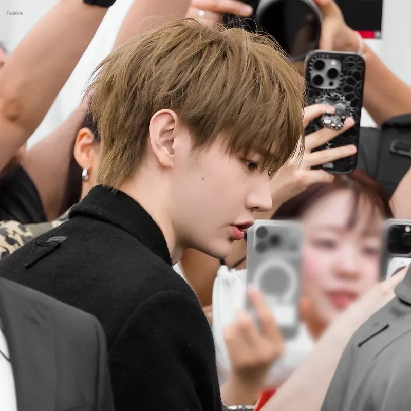 Momen yang diabadikan oleh penggemar Sunghoon (ENHYPEN)