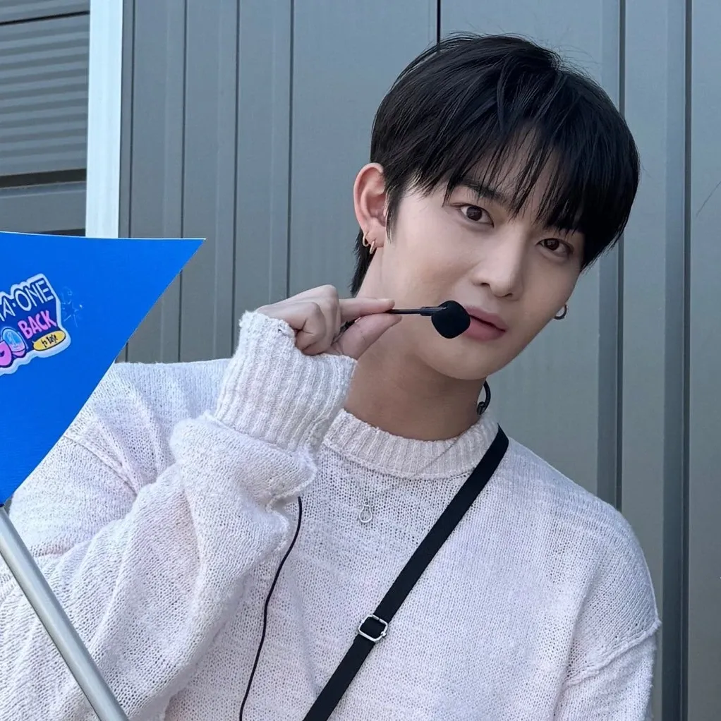 A moment captured by Bae Jinyoung's fan