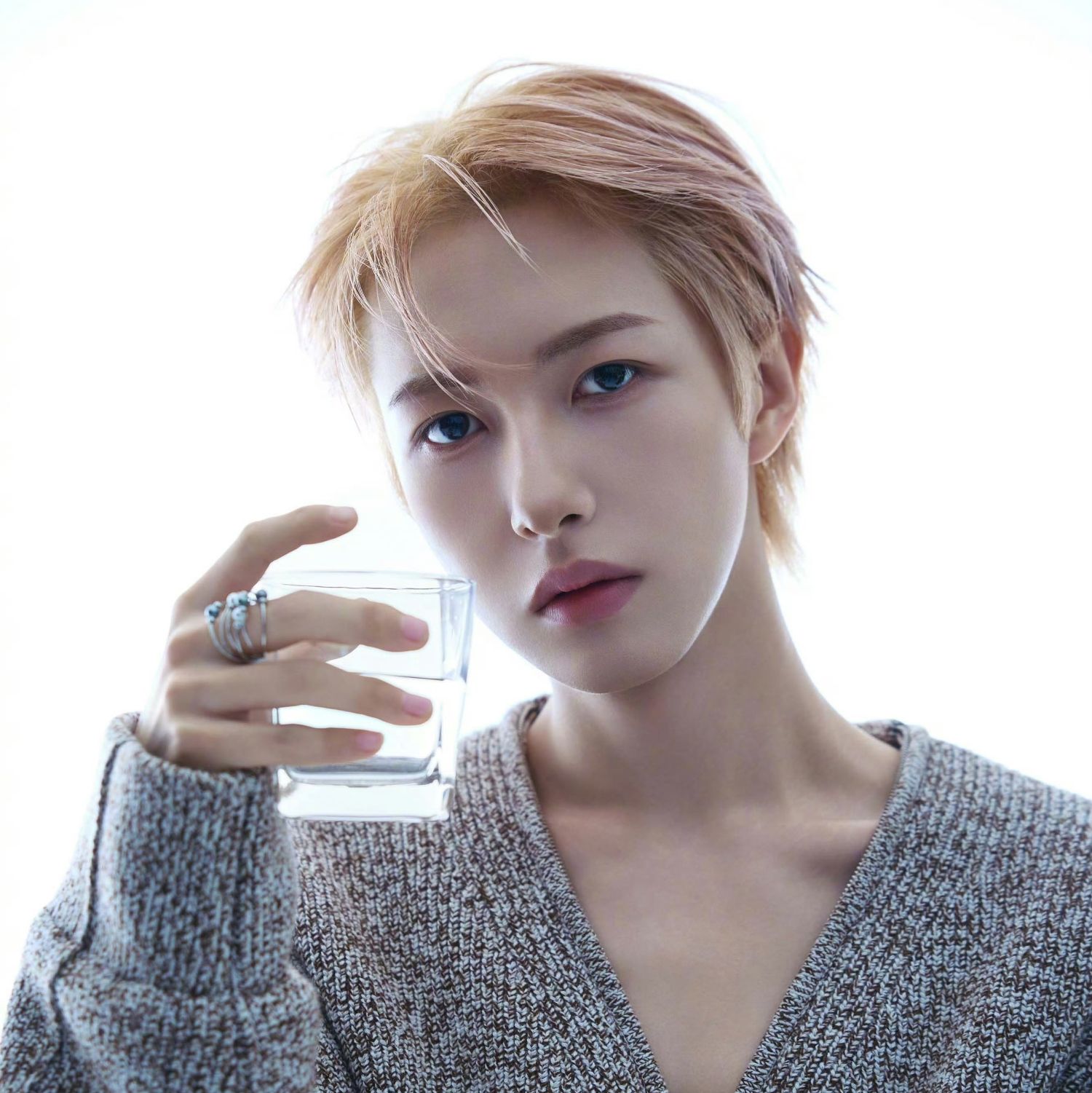 Behind-the-scenes cut of Renjun (NCT DREAM)