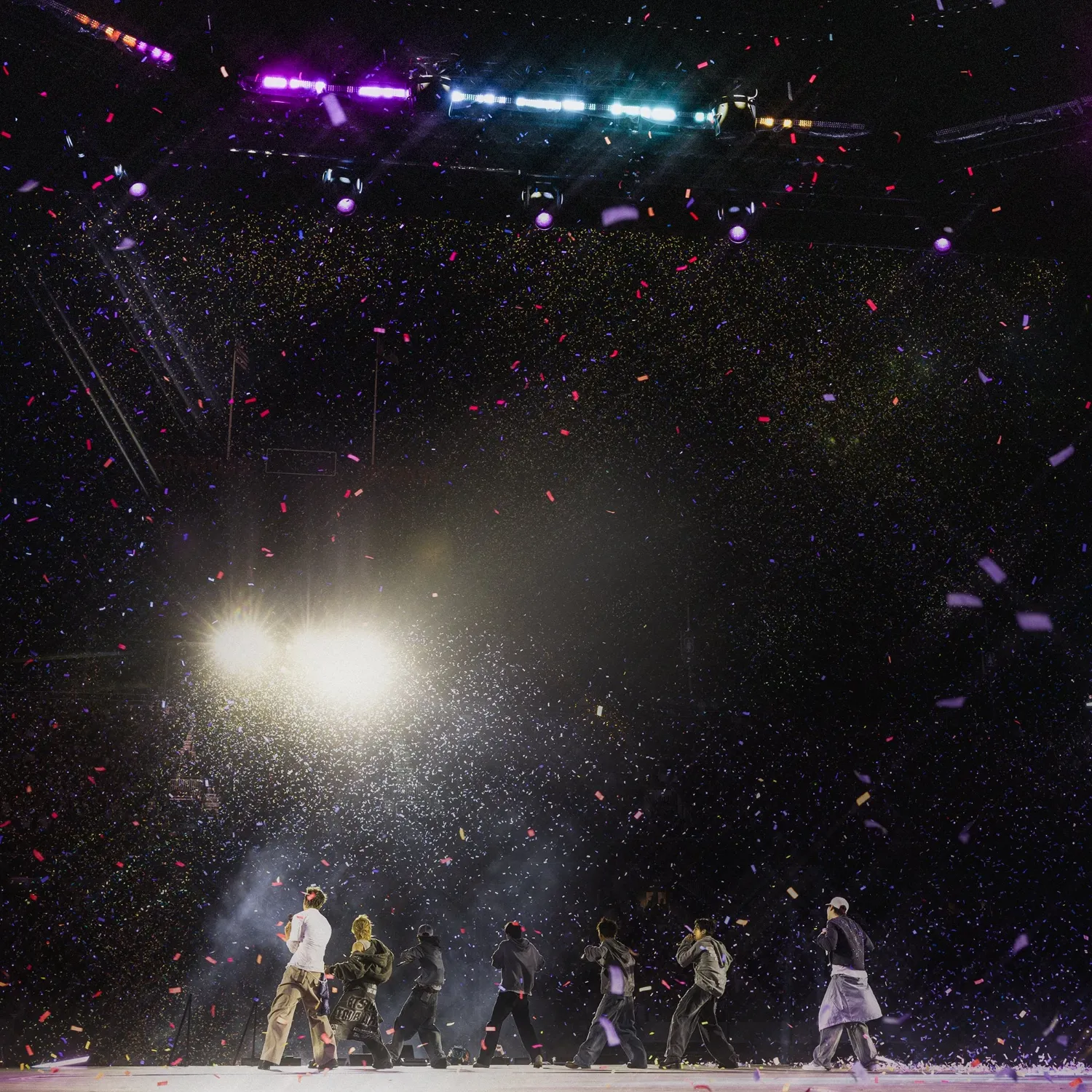 Behind-the-scenes cut of BTS