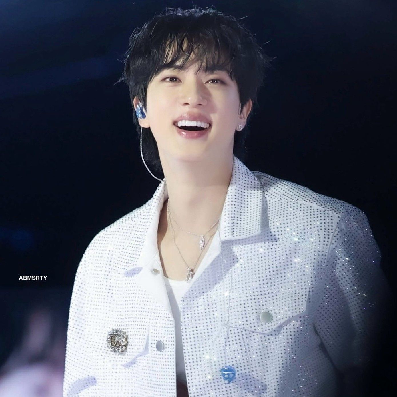 진 (방탄소년단)의 최신 사진