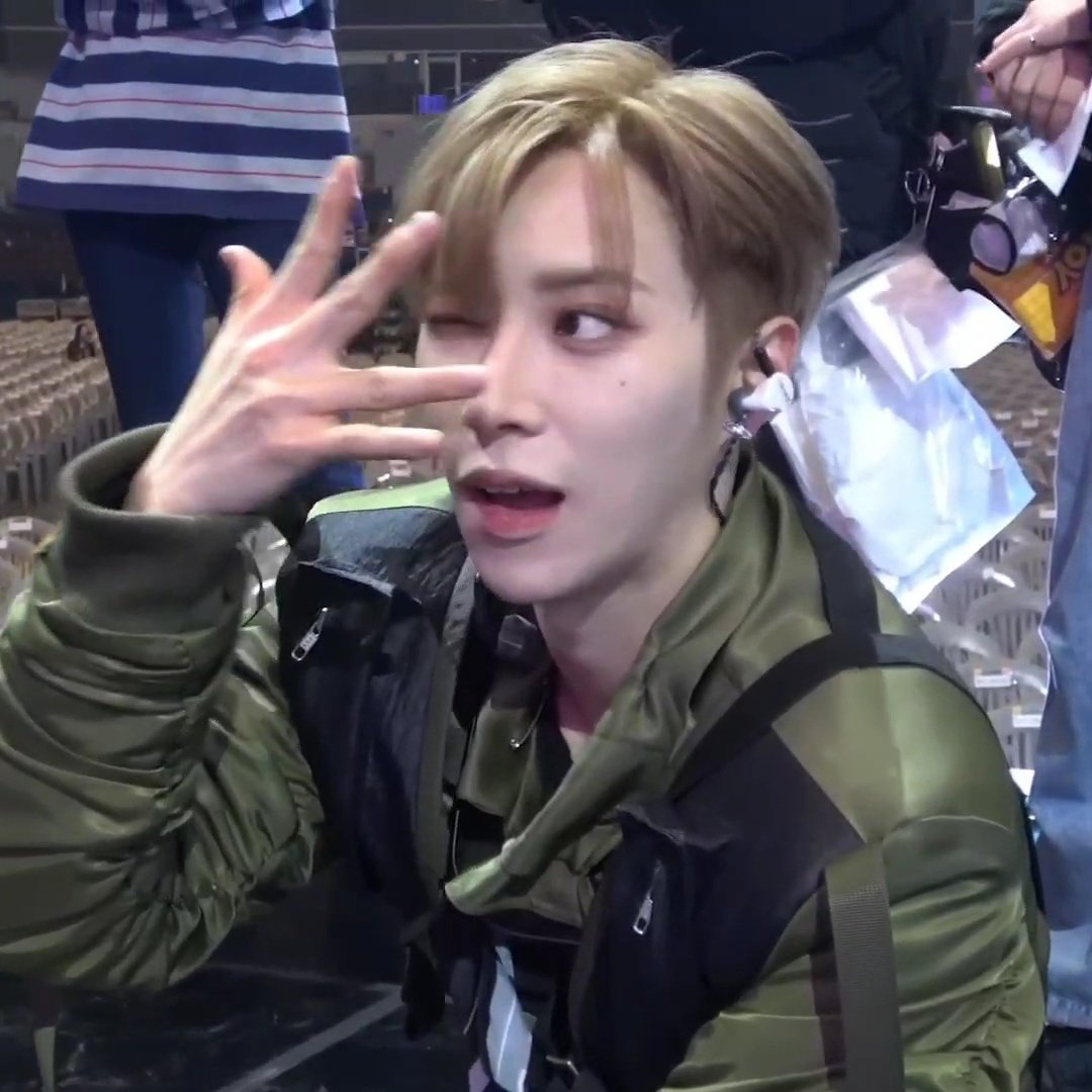 A moment captured by Arno (ALPHA DRIVE ONE)'s fan