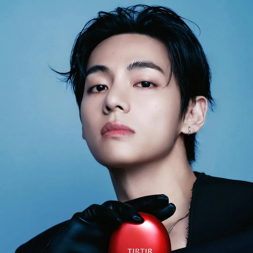 V (BTS)の最近の活動写真