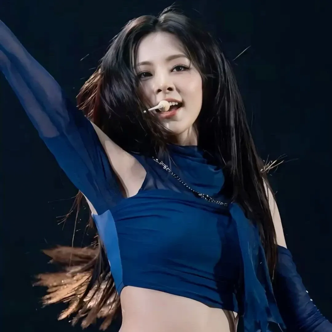 쯔위 (TWICE) 최근 활동샷