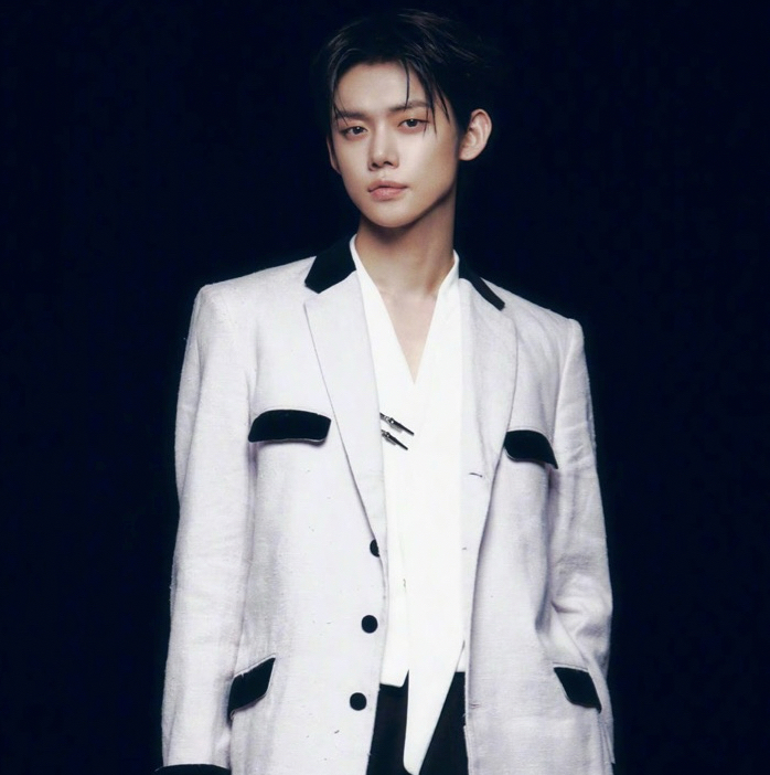 Foto terbaru Yeonjun (TOMORROW X TOGETHER)