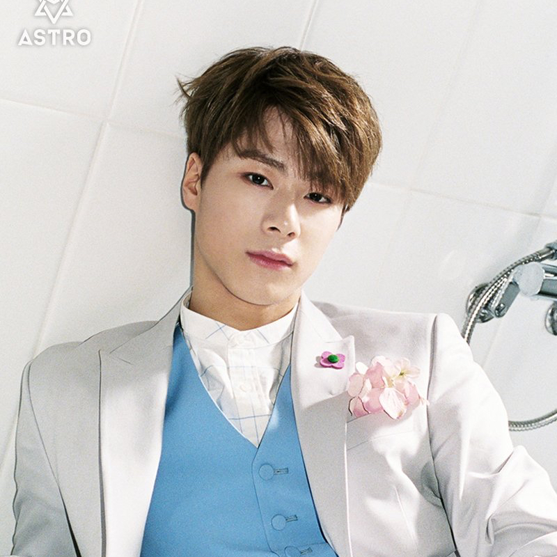 Behind-the-scenes cut of Moonbin (ASTRO)