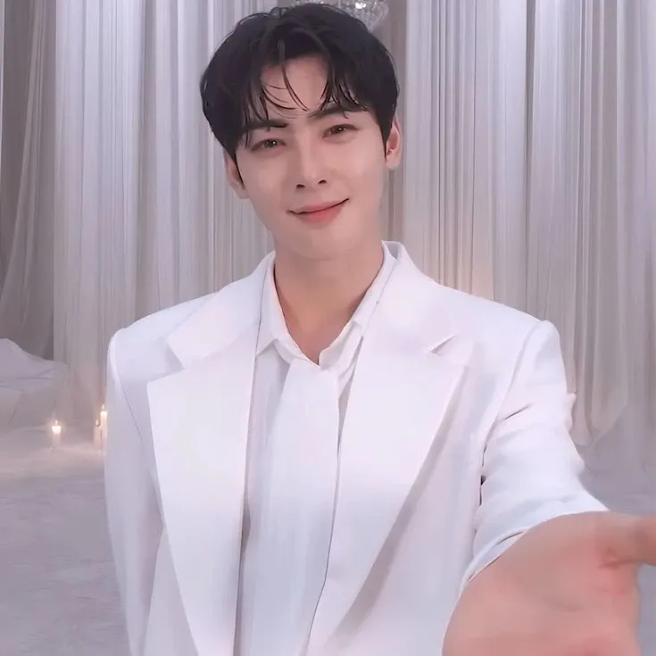 Recent activity shot of Eunwoo (ASTRO)