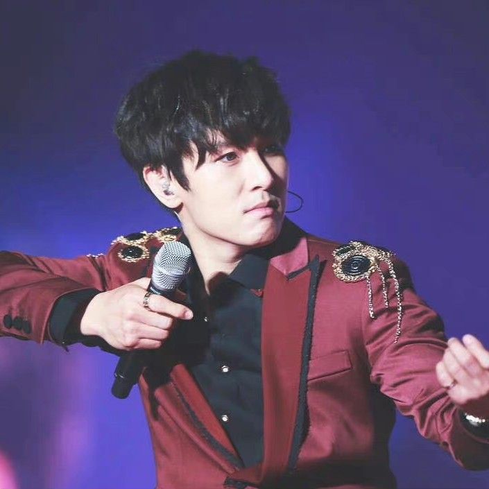 Recent activity shot of Kim Dongwan (SHINHWA)