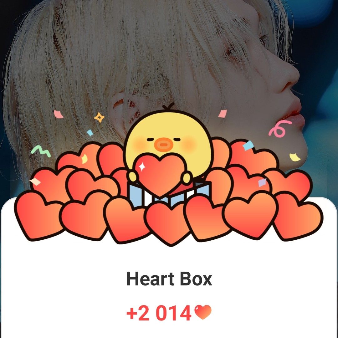 Recent activity shot of Felix (Stray Kids)