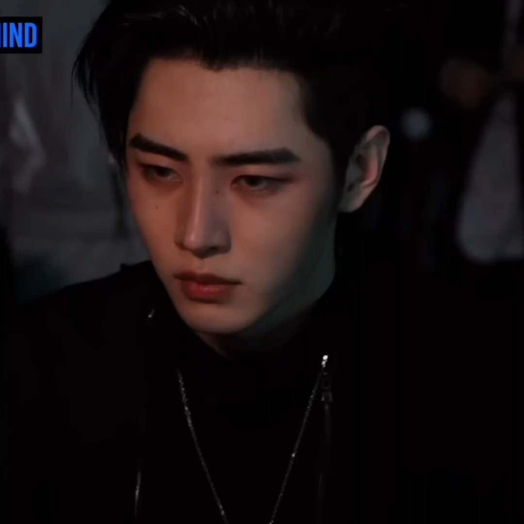 Behind-the-scenes cut of Sunghoon (ENHYPEN)