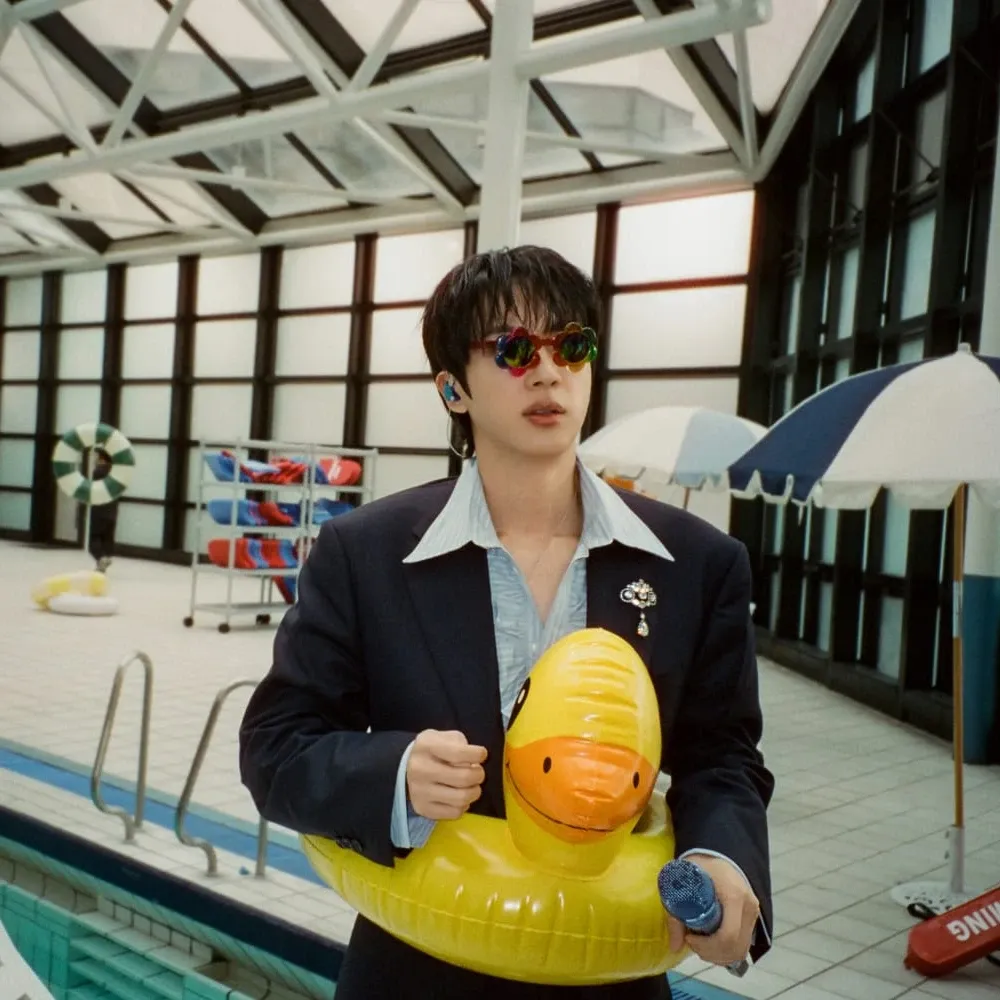 Foto terbaru Jin (BTS)