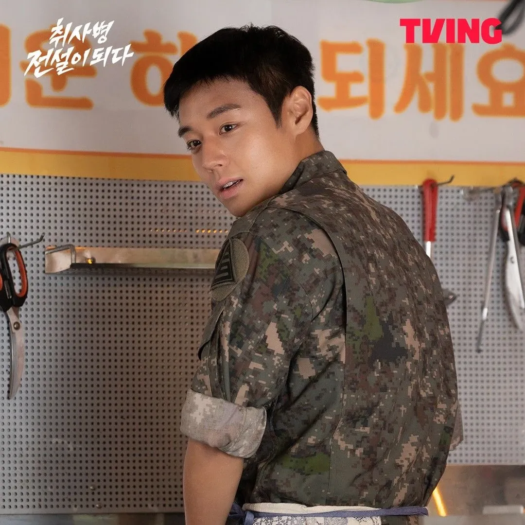 朴志訓的最新照片