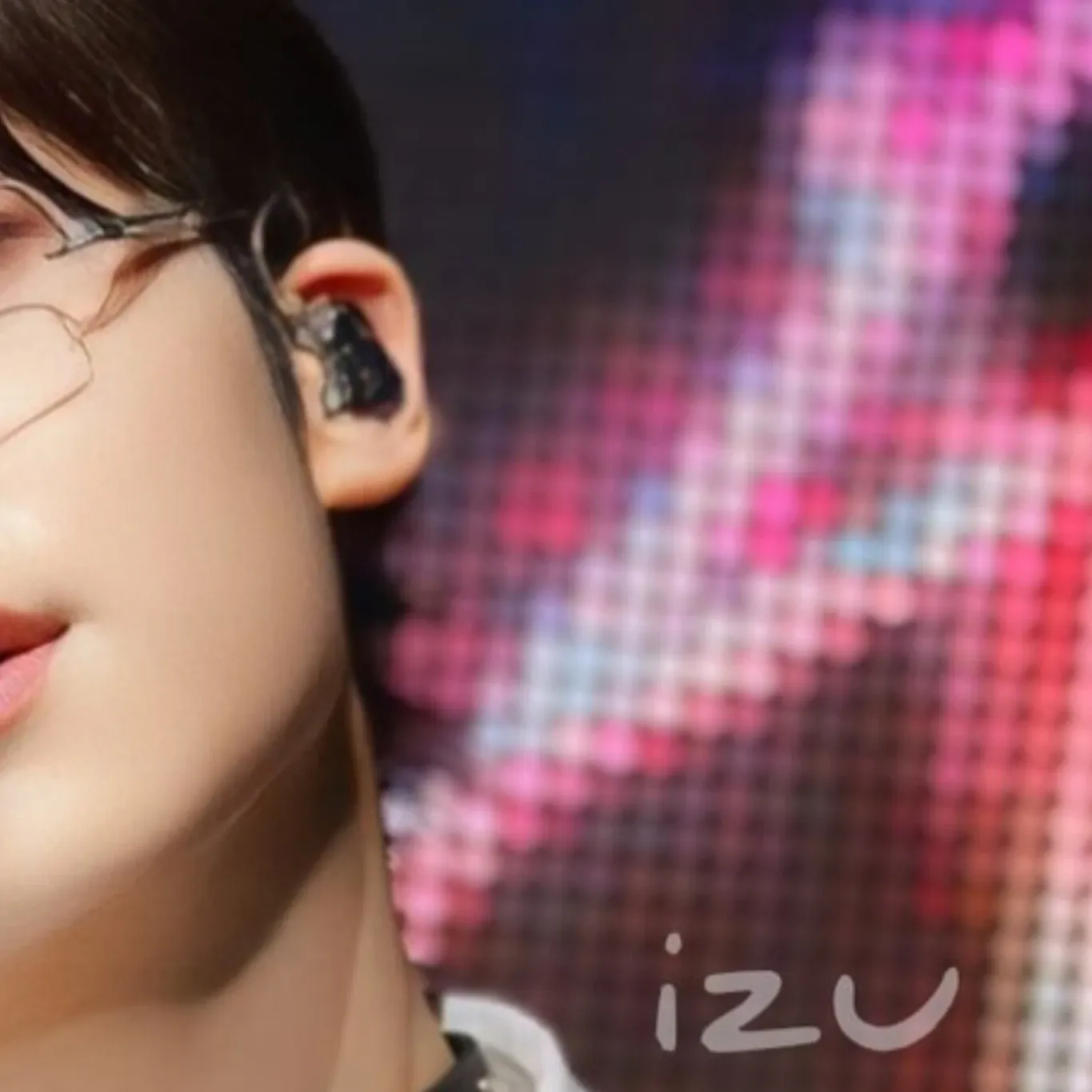 Latest photo of Lee Eunsang (YOUNITE)