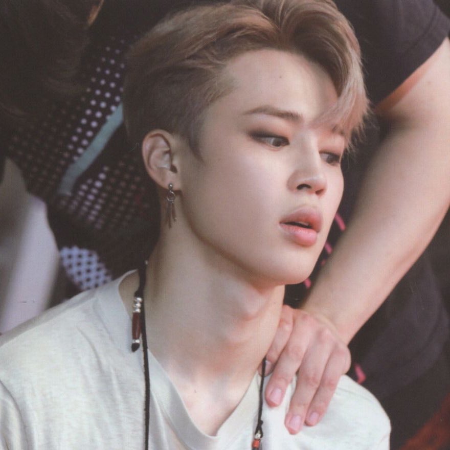 Momen yang diabadikan oleh penggemar Jimin (BTS)